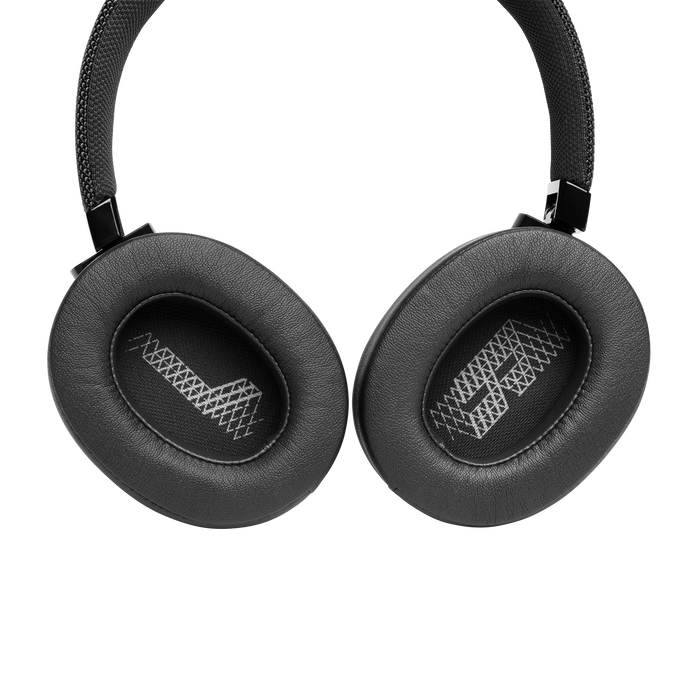 JBL LIVE 500BT - Black - Your Sound, Unplugged - Detailshot 4 image number null